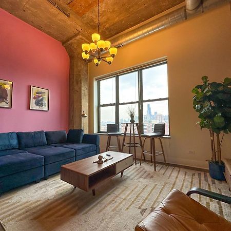 Modern 2Br Loft With Amazing City Skyline View And Optional Parking For 8 Guests Near Mccormick Place And Soldier Field Chicago Exterior photo
