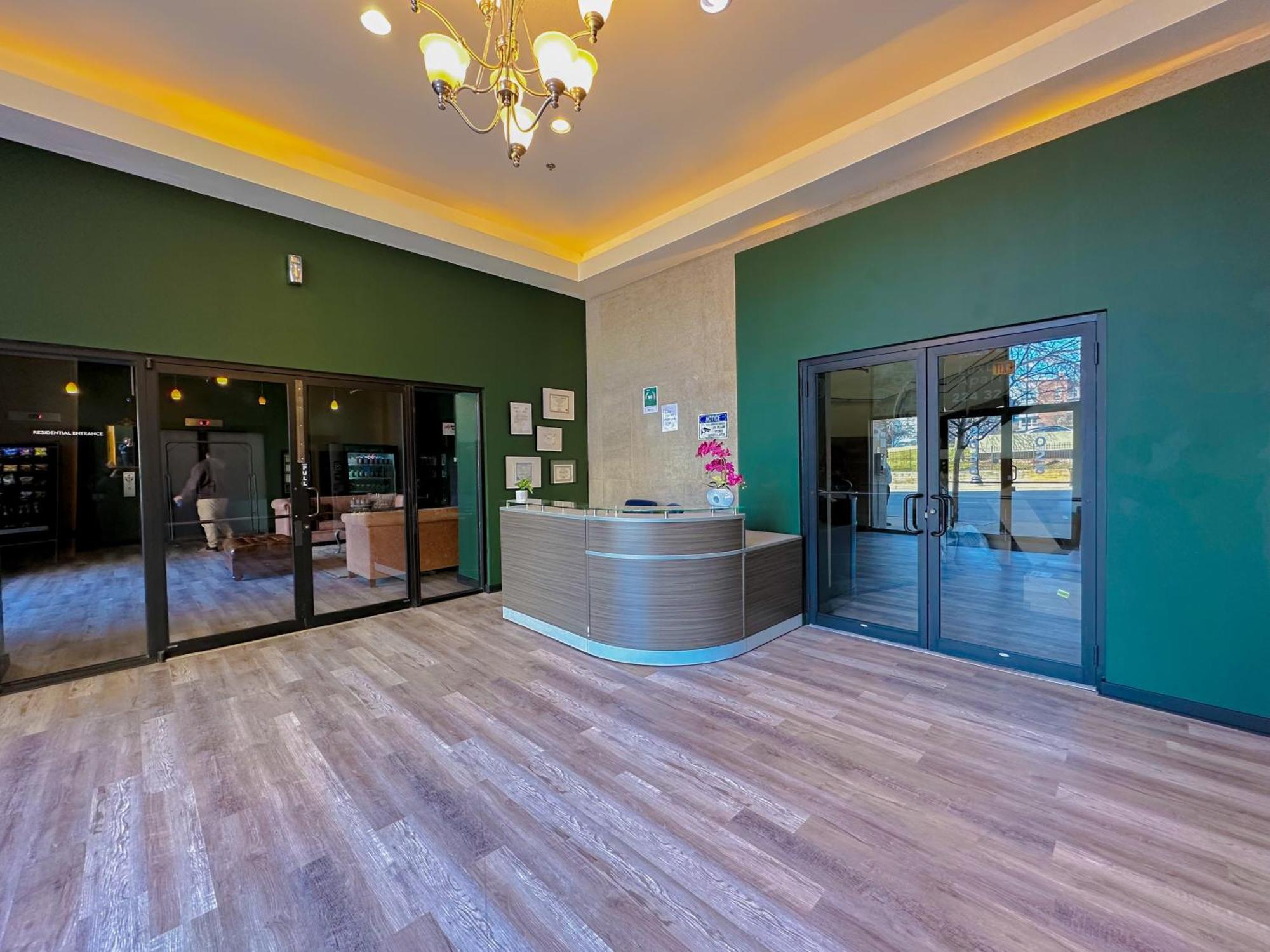 Modern 2Br Loft With Amazing City Skyline View And Optional Parking For 8 Guests Near Mccormick Place And Soldier Field Chicago Exterior photo