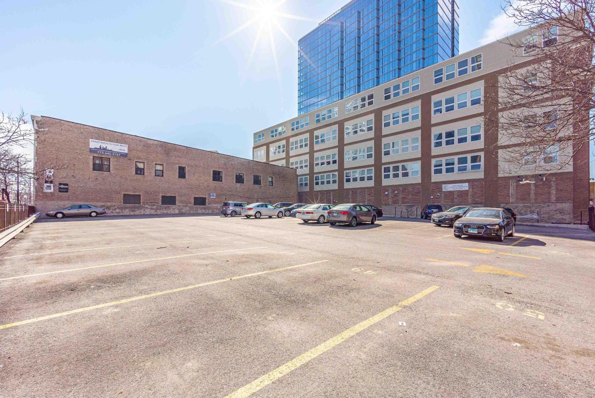 Modern 2Br Loft With Amazing City Skyline View And Optional Parking For 8 Guests Near Mccormick Place And Soldier Field Chicago Exterior photo
